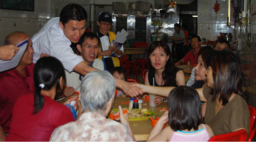 Liew introducing himself as the BN candidate for Ipoh Timur